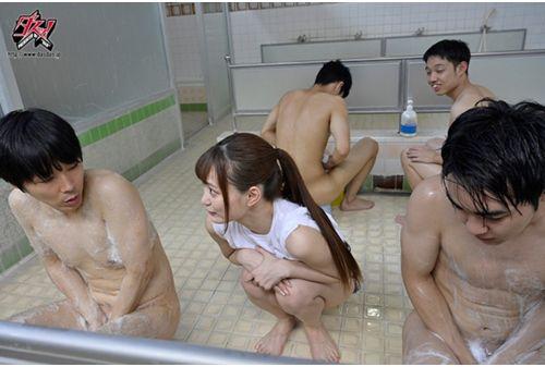 DASD-771 A Super Public Bath Gently Brushed Down By The Older Sister In The Band. Akari Mitani Screenshot