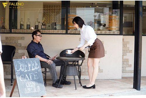 FSDSS-866 Female College Student Mitsuha Chiharu Is Secretly And Violently Harassed By A Man Who Complains About Her While She Is Working Part-time. Screenshot