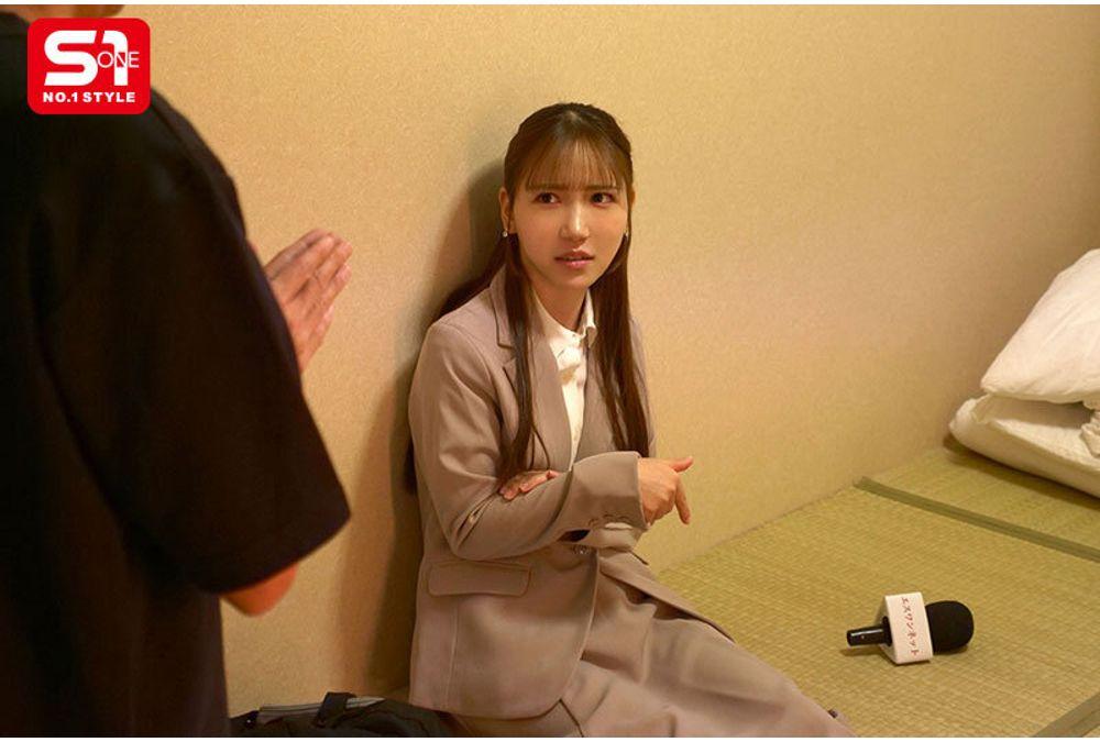 SNOS-227 Born Into A Pretty Family And Becoming A News Anchor, She Must Have Been A Winner In Life, Right? But Since She Foolishly Came To A Slum To Do Some Reporting, She Can't Complain If She Gets Envied And Raped By Low-income Day Laborers. - Marin Mita Screenshot 9