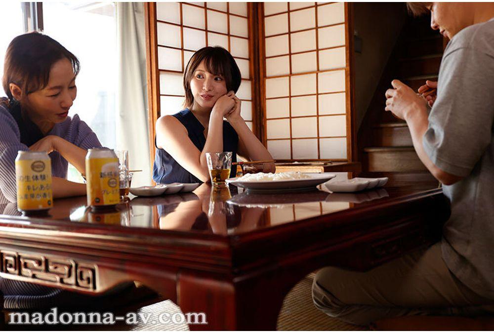 JUR-792 The Sweaty Married Woman Shook Her Hips So Hard That I Ended Up Cumming Inside Her Without Even Moving My Hips Once - Niizuma Yuuka Screenshot 9