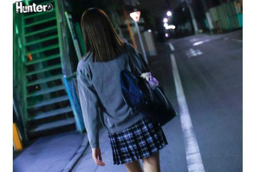 HUNBL-137 "Who? What? Don't Be Scared!" A Girl On Her Way Home From School Suddenly Puts A Paper Bag Over Her And Rapes Her! A Girl Who Is Just Frightened And Can't Move Raw Creampies With Overwhelming Fear! ! Screenshot