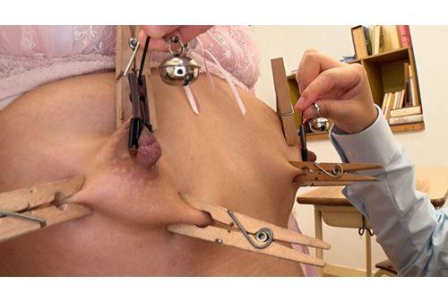 EVIS-592 Lesbians With Strangely Deformed And Stretchy Nipples Screenshot 18