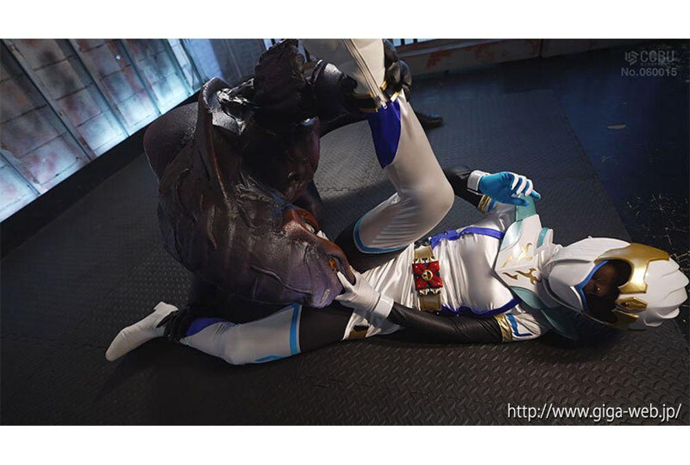 SPSF-33 Ayakashi Extermination Legend Kougaiger: Watarai Fuu Screenshot 14