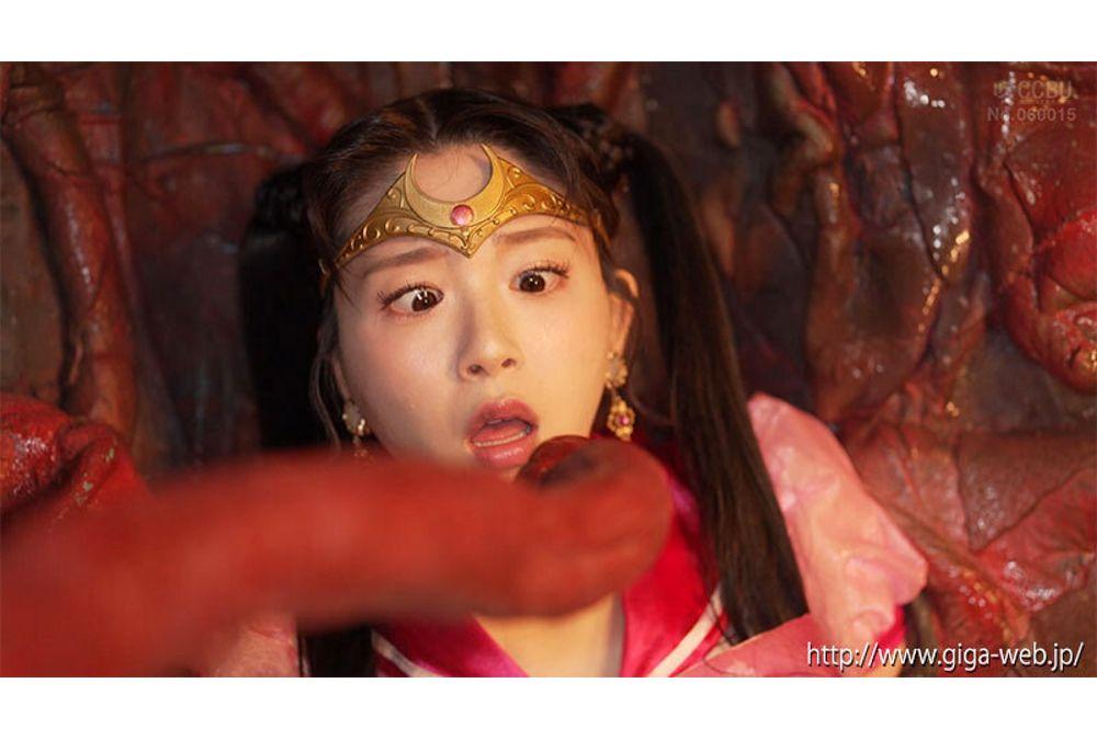 SPSE-14 Pretty Warrior Claudia Right → Swallowing The Giant Beast Claudia Fuwari Mashiro Screenshot 15