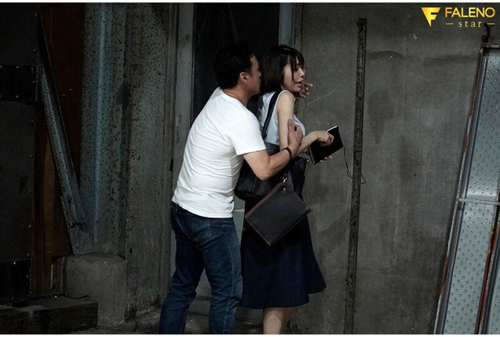 FNS-143 A Local Factory. The Key To The Handcuffs Is In Her Vagina. Can You Help Her When She Asks For Help? Tsubasa Mai Screenshot 10