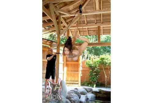 DOA-097 Married Woman Outdoor Bondage Training Screenshot 13