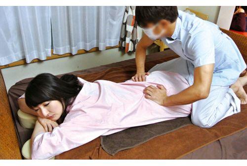 NXG-383 Immoral NTR Massage Salon Cuckold Next To Boyfriend Screenshot