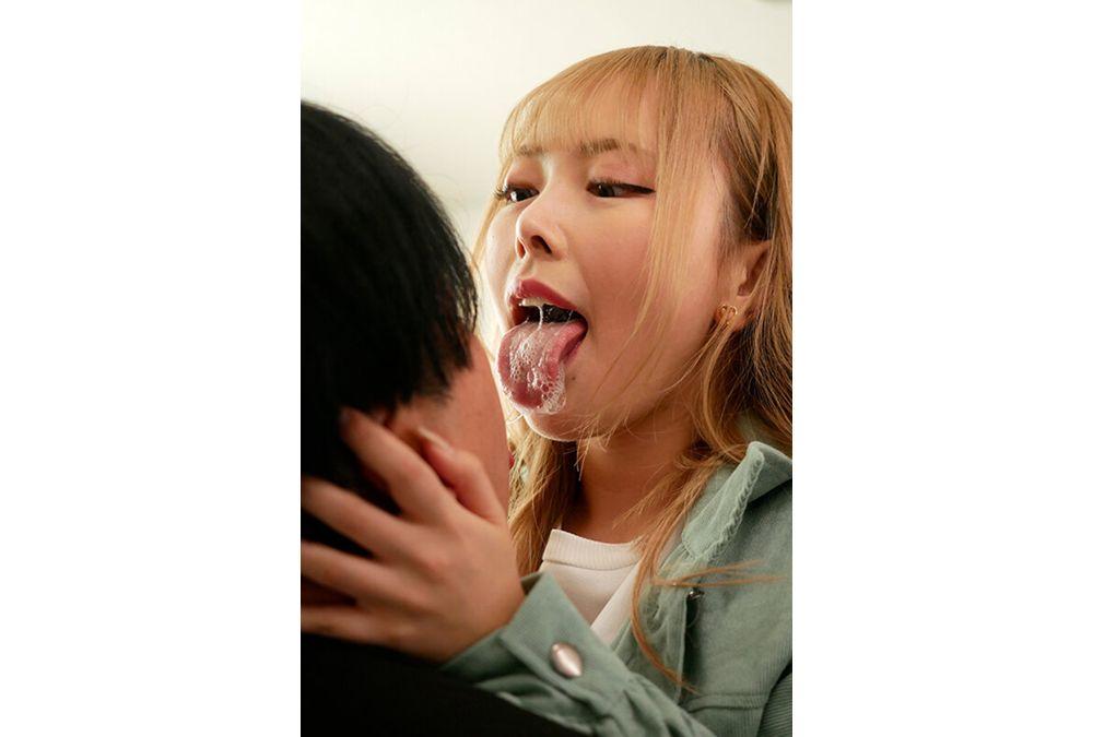 AKDLD-283 Raw Drinker Big-breasted Gal Loves To Swallow Semen! She Has A Gentle Personality And A Slightly Masochistic Sexual Tendency. "I Like Myself When I Drink Dirty Semen (heart)." Ranran Screenshot 18