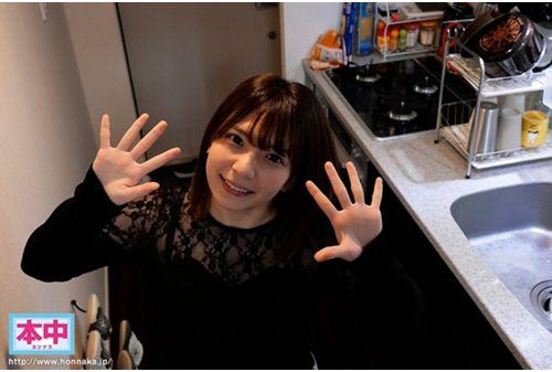 HMN-002 The Target Is A Salaryman! Mari Rinatsu Suddenly Appears In Front Of Me And Can I Go To Your House? What Would You Do If You Were Told? ?? Today I'll Have Sex With You All Night Until Morning At Your Home Like A Bride Screenshot