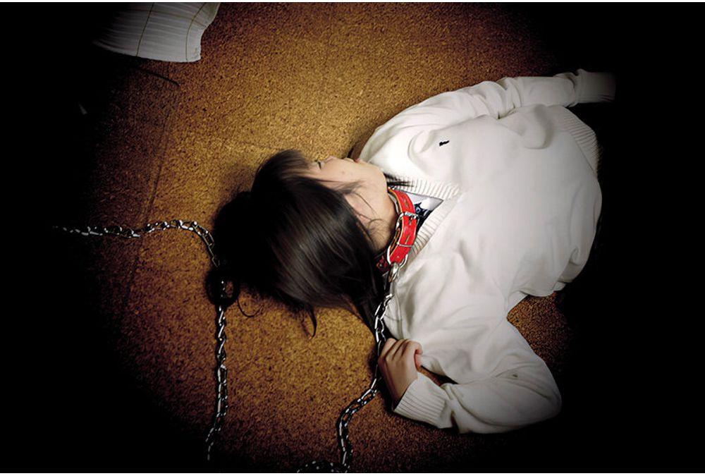 GBRK-004 *Viewer Discretion Advised* Indiscriminate Ejaculation! Brutal Abuse, Insults, Screams, Abduction, Restraint, Sexual Assault, Candles, 20 Victims, 300 Minutes Screenshot 16