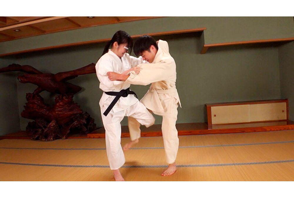 DVMM-292 Ordinary Men And Women Monitoring AV: Martial Arts College Girl Vs. Sexual Harassment Rapist [Judo/Shorinji Kempo/Kendo] Win And Get 1 Million Yen! Lose And Get An Instant Creampie! Stand Up To The Sexual Harassment Attacks With No Rules! A Heated 3-match Battle! Screenshot 11