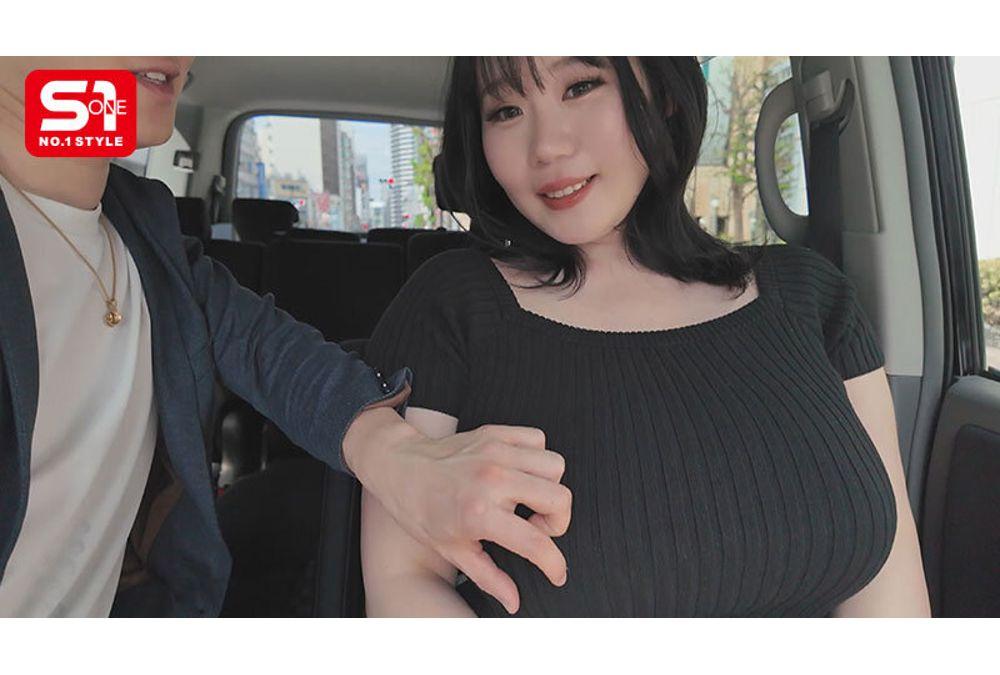 SONE-978 Do You Want To Monopolize The Gazes Of Men On The Street With This Sexy Woman With K-cup Breasts That Will Make You Stare At Her 10 Times? After We've Taken A Stroll Around Town, We'll Go To A Hotel And Have Some Quickie Sex? Minami Haru Screenshot 11