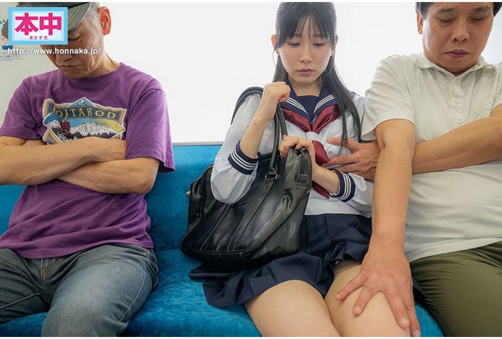HMN-920 My Student, Itsukaichi-san, Secretly Lets Me Have Sex With Her And Ejaculate Inside Her While She's Commuting By Train. Screenshot 9