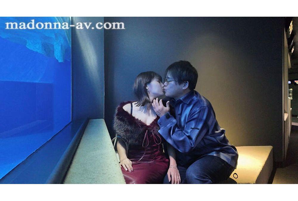 JUR-818 Retirement: Mrs. Diamond, Hitomi Honda, Shines Brightest One Last Time. Before Saying Goodbye... Her Final And Best Affair Trip. Screenshot 9