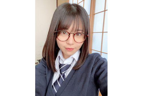 GAMA-007 I'm An Honor Student At "Kona-chan" School, A Girl With Glasses ... "Please Lick A Lot Of Nipples And Dicks. It Feels Good ... (^_^) V" Konatsu Kashiwagi Screenshot