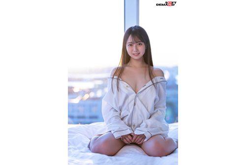 SDJS-145 Tamao Morikawa First Creampie At The End Of The Company, I Keep Sperm In My Mouth Until Morning ... Screenshot 18
