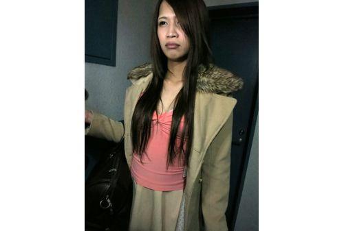 XRW-183 Incest Home Is've Son Father To See The Son Came Home Transsexual Beautiful Women And Brother ... KamiSaki Miyu Screenshot 15