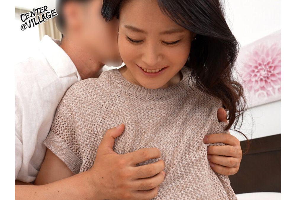 JRZE-269 First Shooting Of A Fifty-Something Wife Documentary Azusa Morisaki Screenshot 11