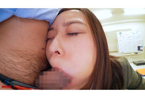 SMOK-014 [Throat Sexual Harassment] Big-Assed Office Lady Yukina Mafuyu Gets Expanded Deep Throat Cumshots Over And Over Again By Her Disliked Boss's Rock-Hard, Massive Cock Screenshot 19