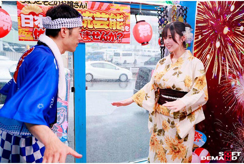 SDMM-214 Magic Mirror Van Summer Festival!! A Blushing And Embarrassing Yukata Poker Match On The Way To The Fireworks Display. A Super Luxurious 245-minute Special Featuring 6 Girls, 4 Sex Scenes, And Double Handjobs. Screenshot 19