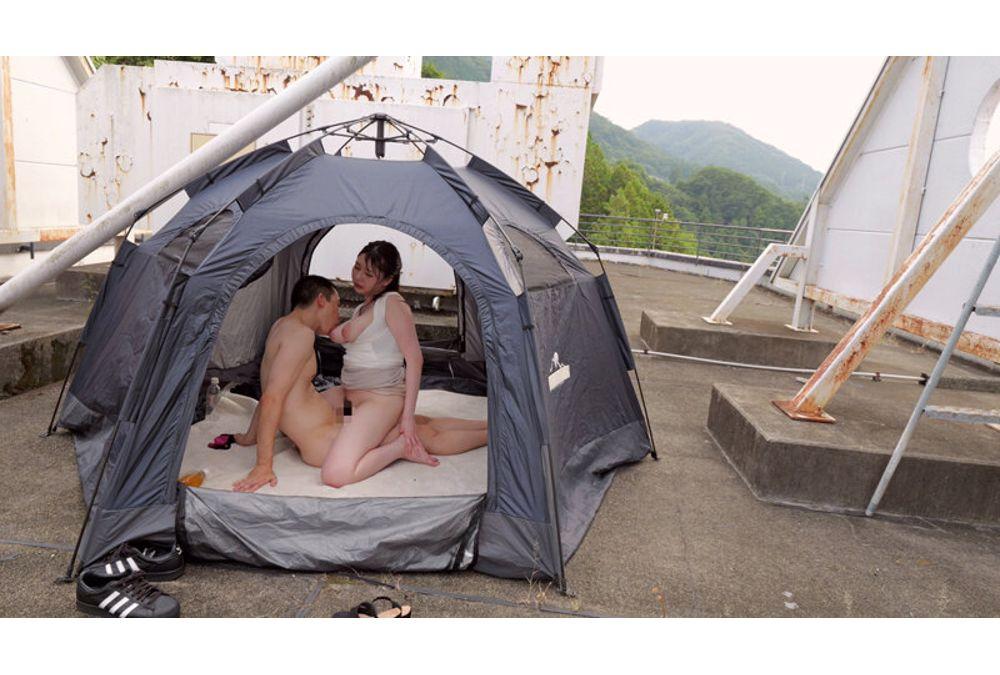 CEMD-795 Shame, Violation, Short Trip... Pitching A Tent Alone In The Outdoors And Indulging In Sex Himari Kosaka Screenshot 19