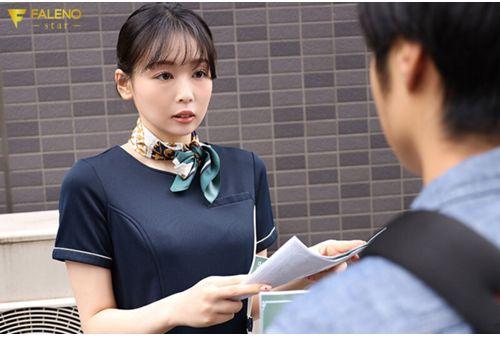 FSDSS-990 Ami Tokita Follows A Weak-willed Esthetician Into Her Home, Even Doing Intercrural Sex With Her Despite Her Unpleasant Face Screenshot 10