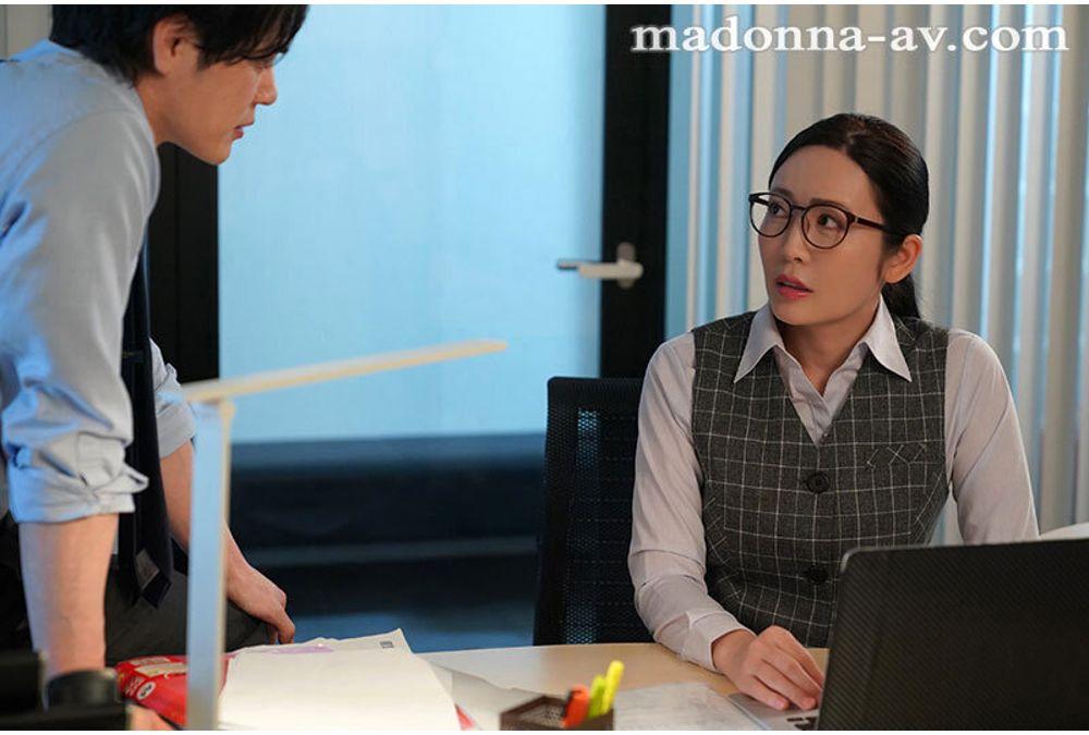 JUR-723 I Transformed The Plain, Married Accounting Lady At My Company Into My Personal Mistress, Making Her Squirt With Intense Masochistic Pleasure. - Okimiya Nami Screenshot 9