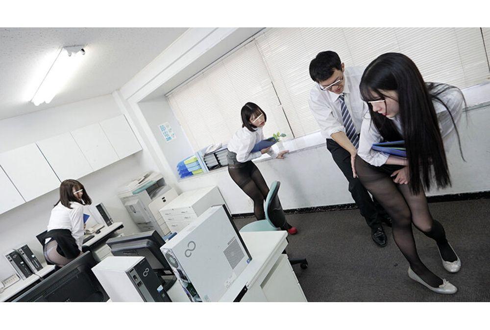 SW-1036 Remote Vibrator Humiliation Leads To Lustful Sex With The Female Boss! The Useless Subordinate Is Also Fully Motivated With Erotic Toys! The Pussy Is Also Ready! Screenshot 19