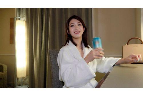 PKPL-028 Completely Private Video Squirting Bishabisha G Cup 34-Year-Old Perverted Actress Minaho Ariga For The First Time Together Screenshot
