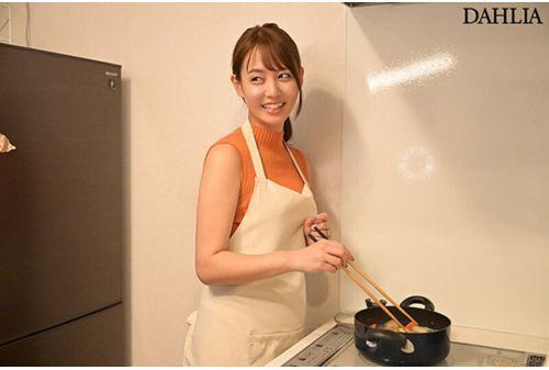 DLDSS-329 Newcomer Sakura Kamiya, A Housewife Making Her AV Debut At Home Screenshot