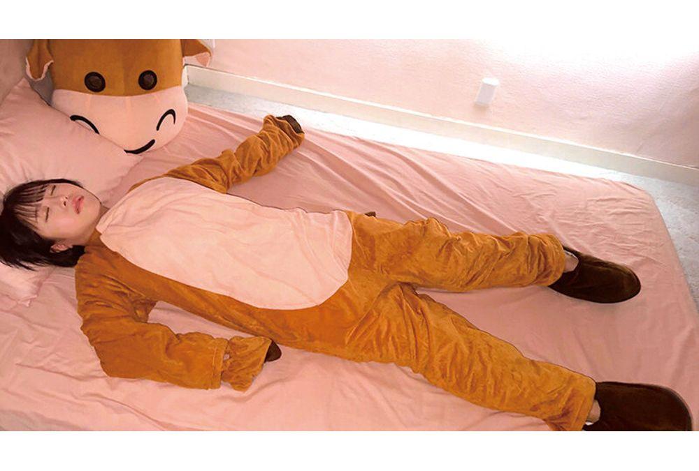 HRSM-131 People In The Costumes: 4 Amusement Park Cast Members Screenshot 19