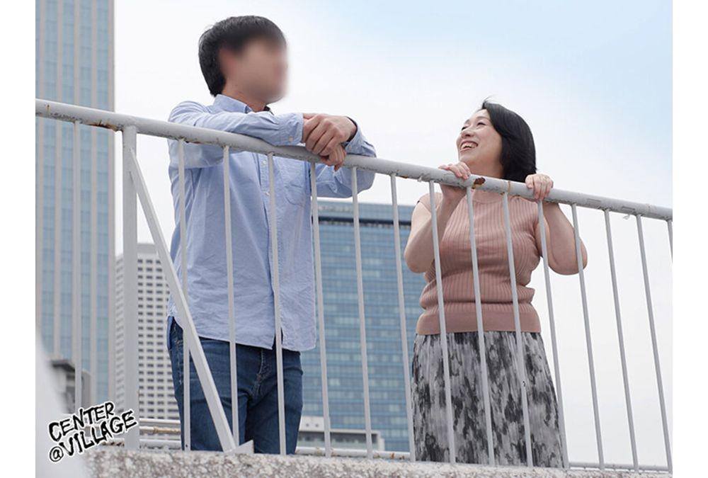 FERA-206 A Fateful Reunion: My New Apartment Neighbor Was My Homeroom Teacher From My Student Days - Maiko Kashiwagi Screenshot 10