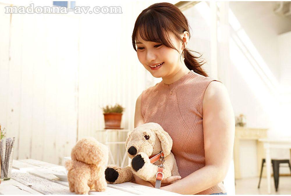 JUR-101 Shion Inatomi, A 35-year-old Housewife Who Effortlessly Exudes Sex Appeal And Is Guaranteed To Get Hit On At Least Once While Walking Her Pet, Makes Her AV Debut. Screenshot 10