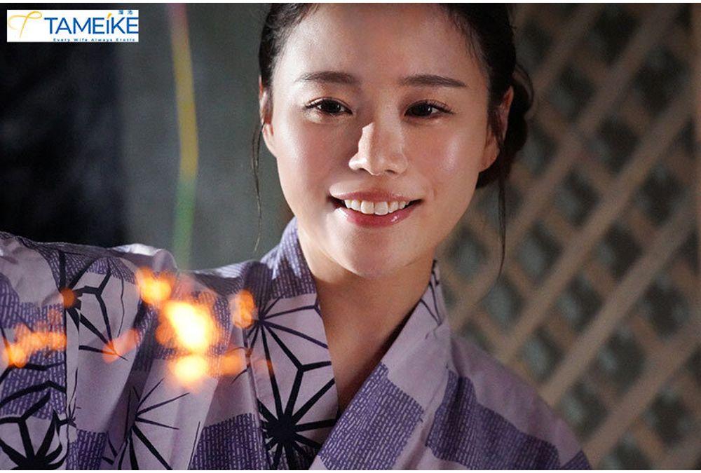 MFYD-110 "In This Era Where Women Shine..." Major Newcomer Reina Dan (35 Years Old, Married Woman) Makes Her AV Debut Screenshot 12