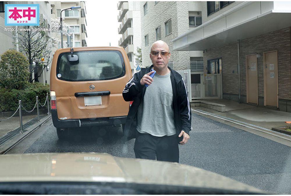 HMN-740 I Was Forced To Offer My Precious Girlfriend To A Tailgating Old Man And Was Made To Cum Over And Over Again In Creampie Sex. I Was Made To Keep Watch Outside The Car, And After That, I Masturbated Over And Over Again, Getting A Depressed Erection While Watching The Dashcam NTR Footage. Natsu Tojo Screenshot 10