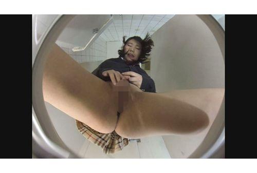 DIV-214 JK Direct Type Oma ● This Peeing Masturbation Screenshot